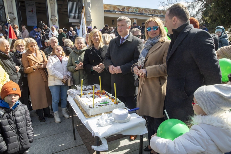 Tort i hip-hop na stulecie Podkowy Leśnej