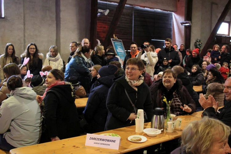 Wystawa stołów wielkanocnych w Brożcu