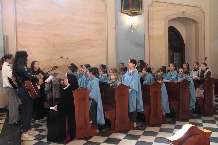 W odwiedzinach w parafii Narodzenia NMP w Myślenicach