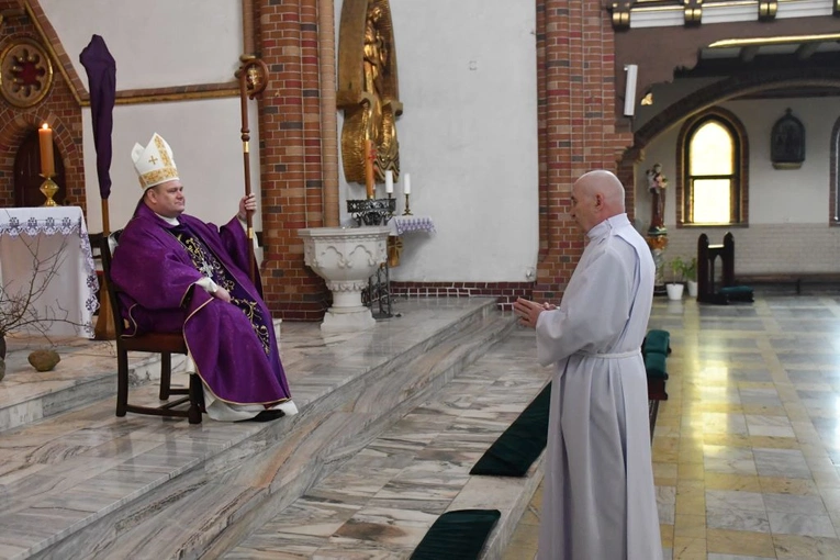 Błogosławieństwo do posługi lektorów i akolitów