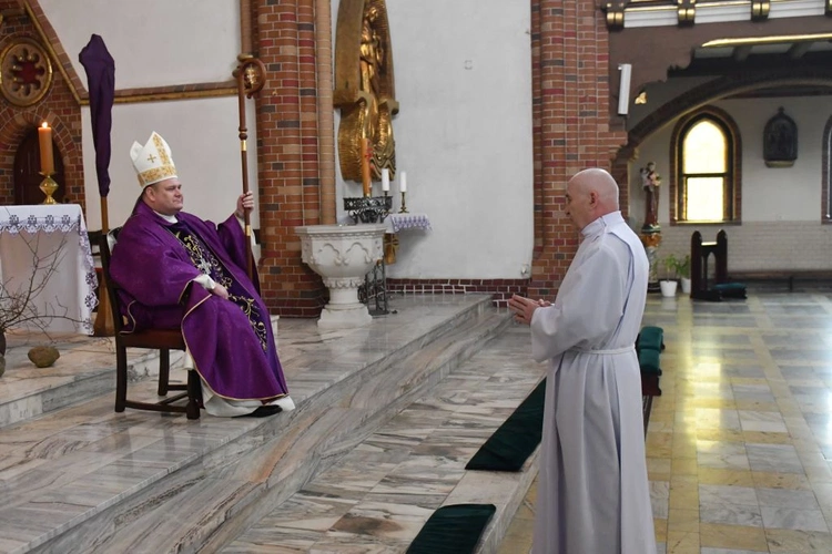 Błogosławieństwo do posługi lektorów i akolitów