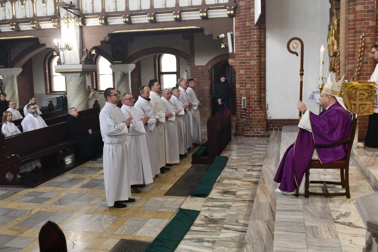 Błogosławieństwo do posługi lektorów i akolitów