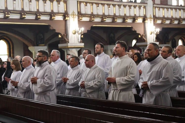 Błogosławieństwo do posługi lektorów i akolitów