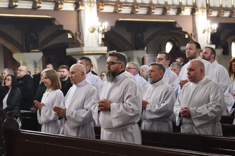 Błogosławieństwo do posługi lektorów i akolitów