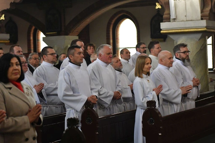 Błogosławieństwo do posługi lektorów i akolitów
