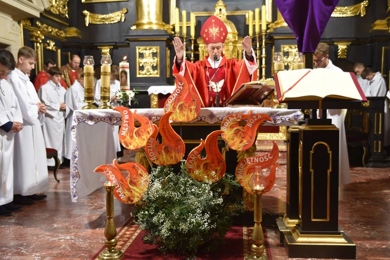 Bierzmowanie w Nowym Wiśniczu 2025