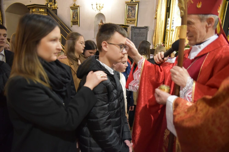 Bierzmowanie w Nowym Wiśniczu 2025