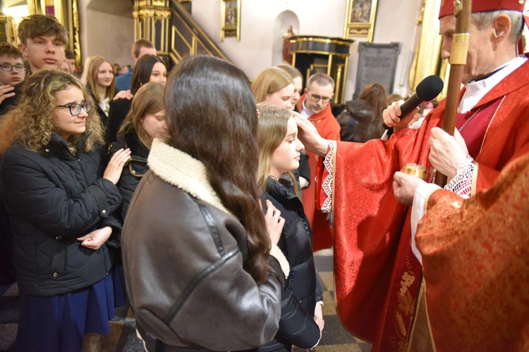 Bierzmowanie w Nowym Wiśniczu 2025