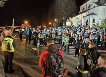 Ostrowiecka kolumna liczyła  300 uczestników.
