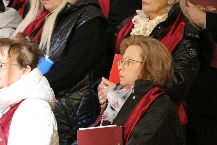 Nasielsk. Poświęcenie figury św. Michała Archanioła