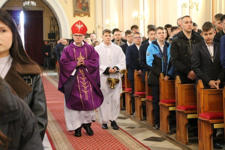 Nasielsk. Poświęcenie figury św. Michała Archanioła