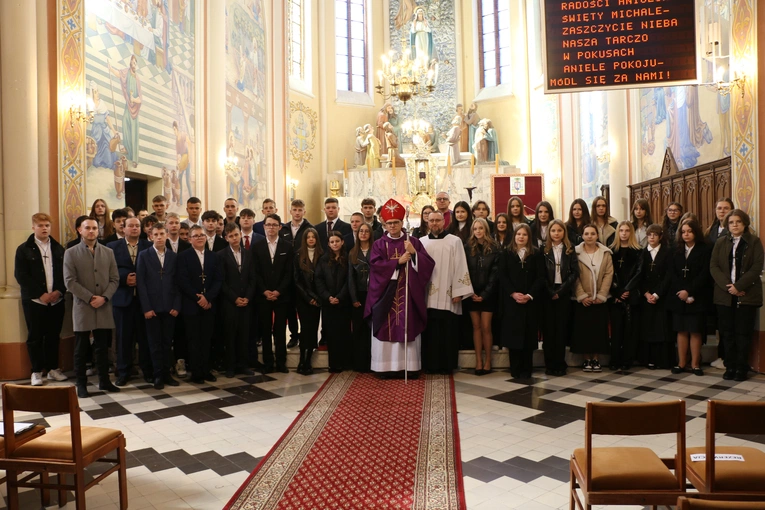 Nasielsk. Poświęcenie figury św. Michała Archanioła