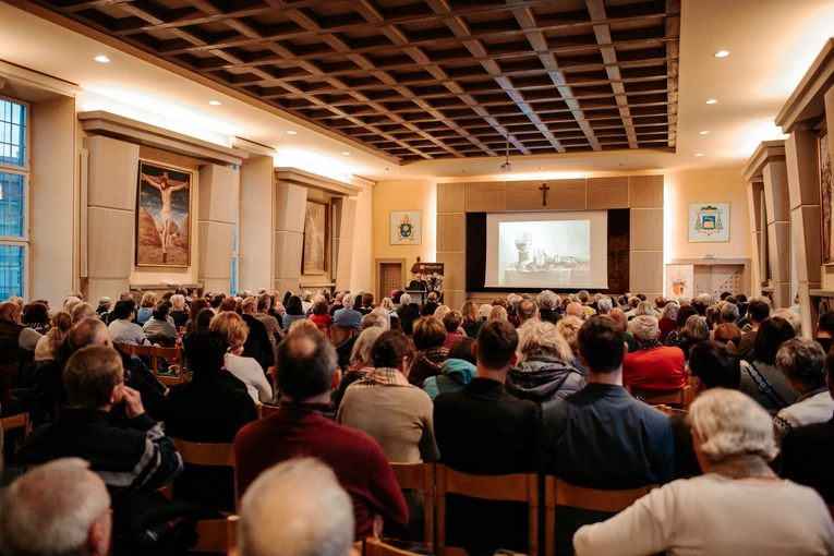 Wykład bp. Michała Janochy w ramach Szkoły Biblijnej AG