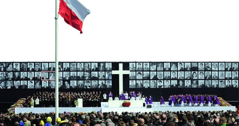 Biogramy osób, które zginęły w katastrofie w Smoleńsku
