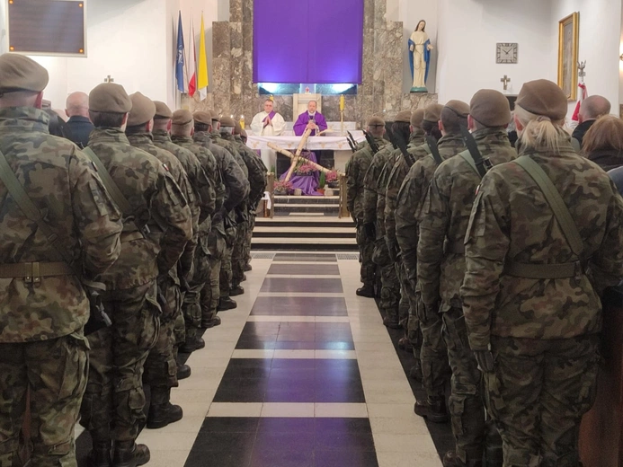 Katowice. Obchody 85. rocznicy Zbrodni Katyńskiej i 15. rocznicy katastrofy smoleńskiej