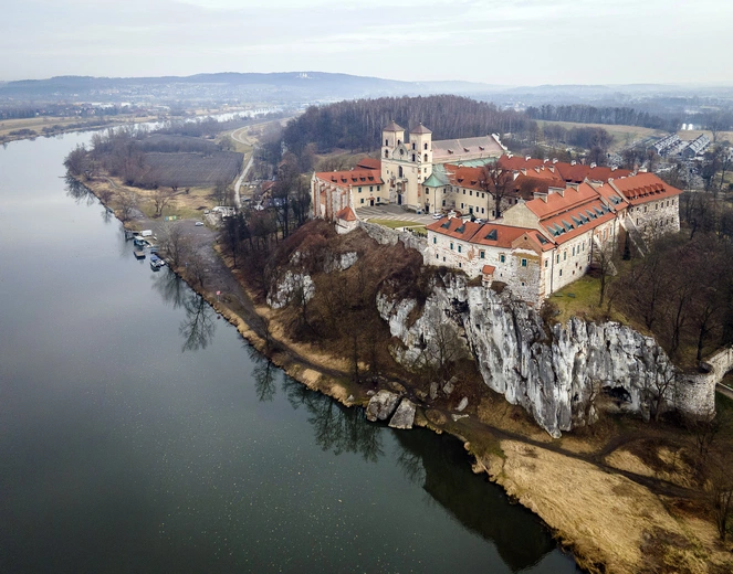 Opat tyniecki złożył dymisję