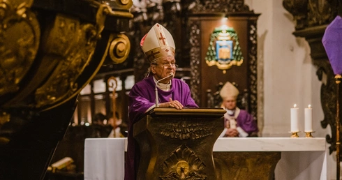 Pascha z poetami