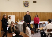 VIII Konkurs Wiedzy o Złote Lilie Jadwigi Andegaweńskiej