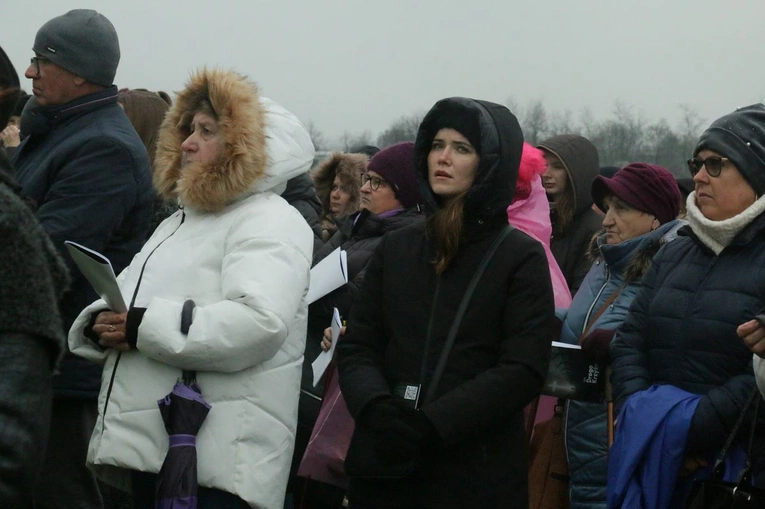 Droga Krzyżowa na Majdanku