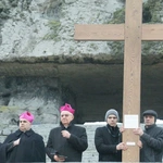 Droga Krzyżowa na Majdanku
