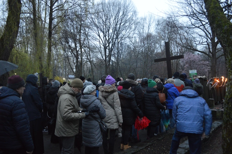 Katowickie nabożeństwo Drogi Krzyżowej
