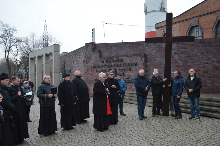 Katowickie nabożeństwo Drogi Krzyżowej
