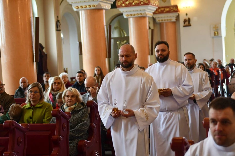 Diecezja ma nowych nadzwyczajnych szafarzy Komunii świętej
