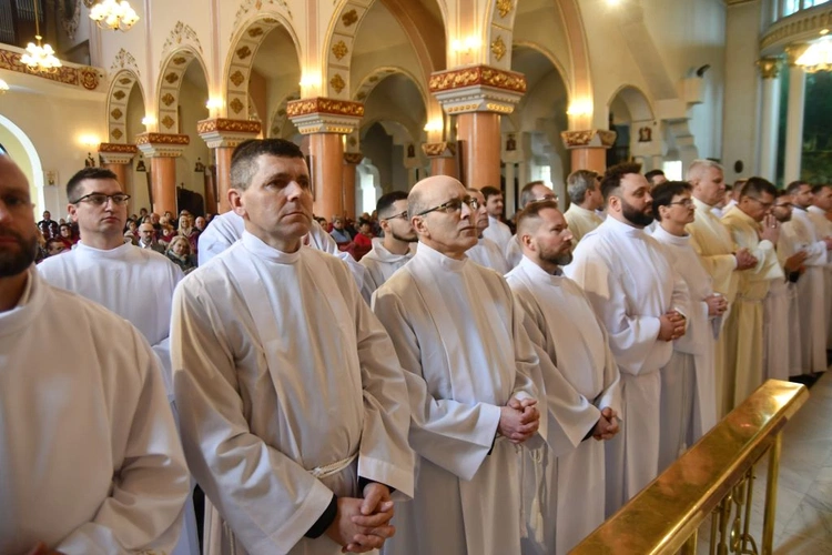 Diecezja ma nowych nadzwyczajnych szafarzy Komunii świętej