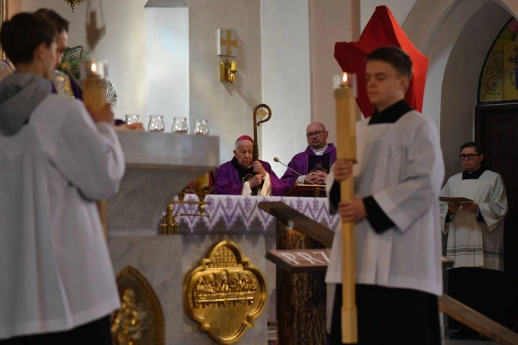Diecezja ma nowych nadzwyczajnych szafarzy Komunii świętej