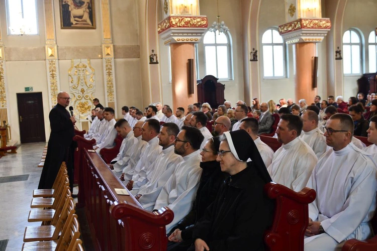 Diecezja ma nowych nadzwyczajnych szafarzy Komunii świętej