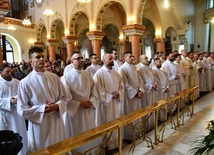 Biskup ustanowił nowych nadzwyczajnych szafarzy Komunii Świętej