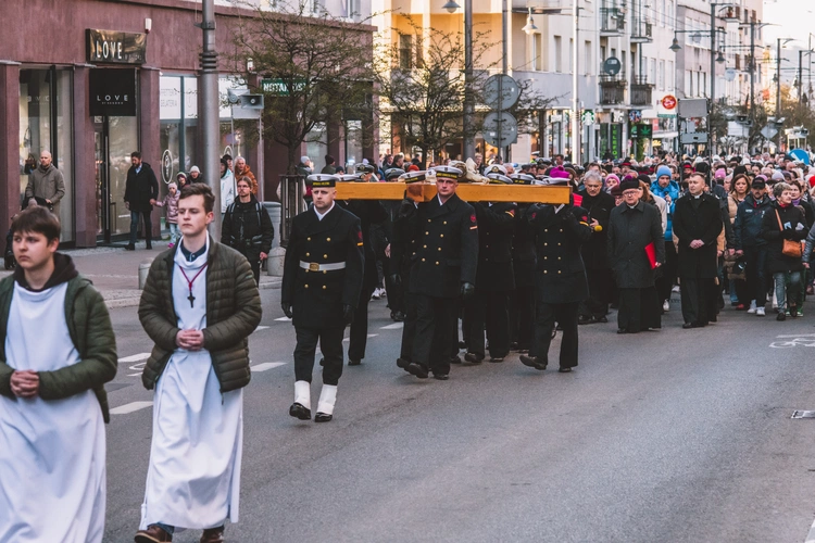 Gdyńska Droga Krzyżowa 2025