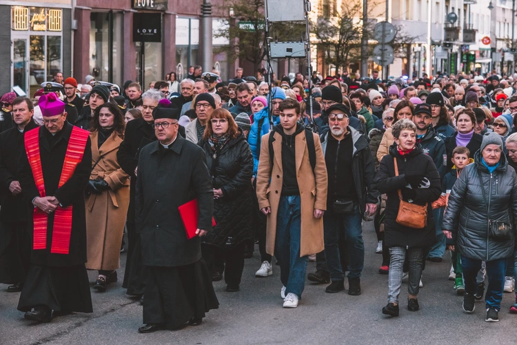 Gdyńska Droga Krzyżowa 2025