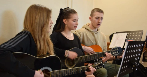 Oaza Modlitwy Oazy Dzieci Bożych w Pionkach 