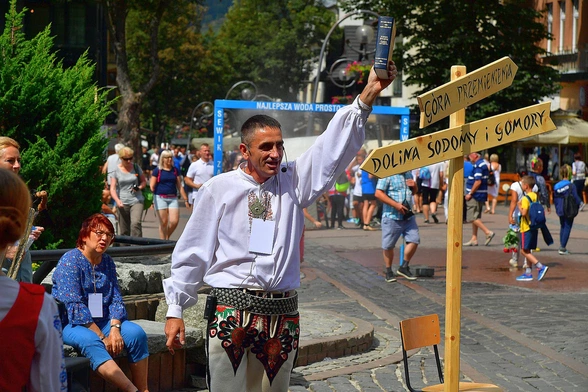 Biały Miś tak, kapibara nie...