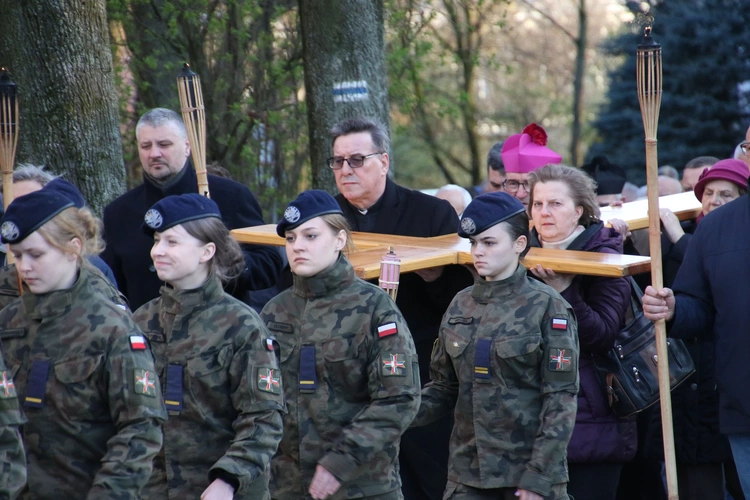 Płock. Droga Krzyżowa na Starym Mieście