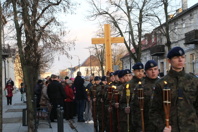 Płock. Droga Krzyżowa na Starym Mieście