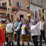 Parada Palm Wielkanocnych w Trzebnicy