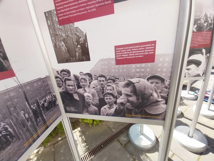 Wystawa o obronie Krzyża Nowohuckiego
