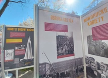 Wystawa o obronie Krzyża Nowohuckiego