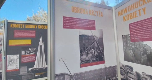 Wystawa o obronie Krzyża Nowohuckiego