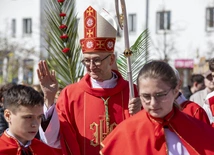 Abp Adrian Galbas na Niedzieli Palmowej na Ursynowie