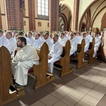 Ustanowienie nadzwyczajnych szafarzy