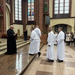 Ustanowienie nadzwyczajnych szafarzy