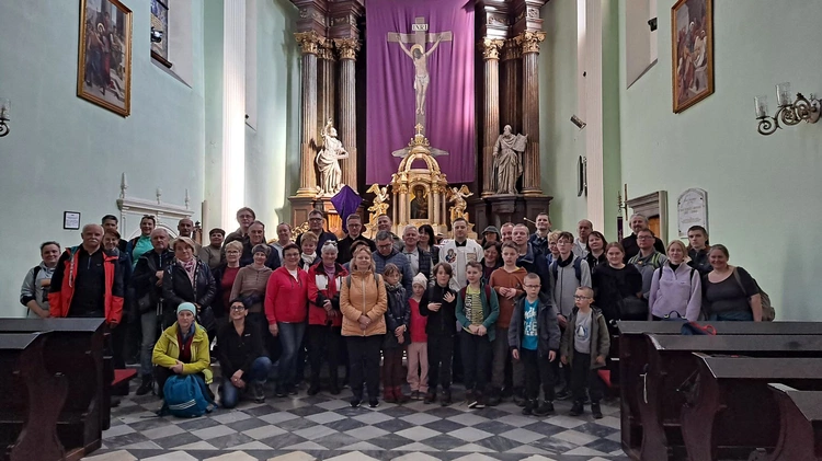 Jubileuszowa pielgrzymka Szlakiem św. Jakuba ze Skoczowa do Cieszyna 2025 - cz. 2 (Dębowiec - Cieszyn)