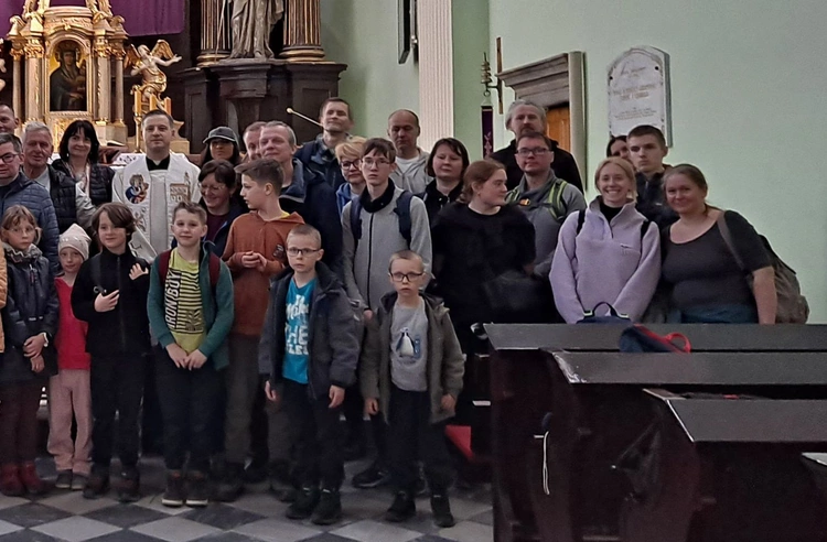 Jubileuszowa pielgrzymka Szlakiem św. Jakuba ze Skoczowa do Cieszyna 2025 - cz. 2 (Dębowiec - Cieszyn)