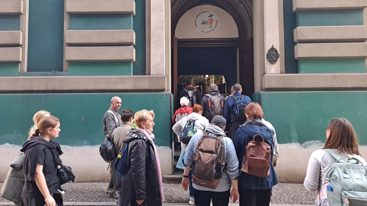 Jubileuszowa pielgrzymka Szlakiem św. Jakuba ze Skoczowa do Cieszyna 2025 - cz. 2 (Dębowiec - Cieszyn)