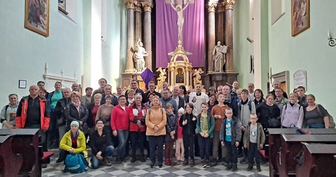 Jubileuszowa pielgrzymka Szlakiem św. Jakuba ze Skoczowa do Cieszyna 2025 - cz. 2 (Dębowiec - Cieszyn)