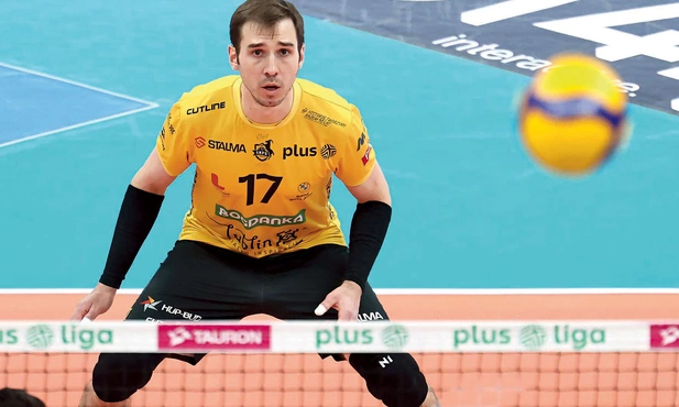 Thales Hoss Kraj: Brazylia Klub: BOGDANKA LUK Lublin Wiek: 36 Wzrost: 190 cm Zasięg z wyskoku do ataku: 315 cm