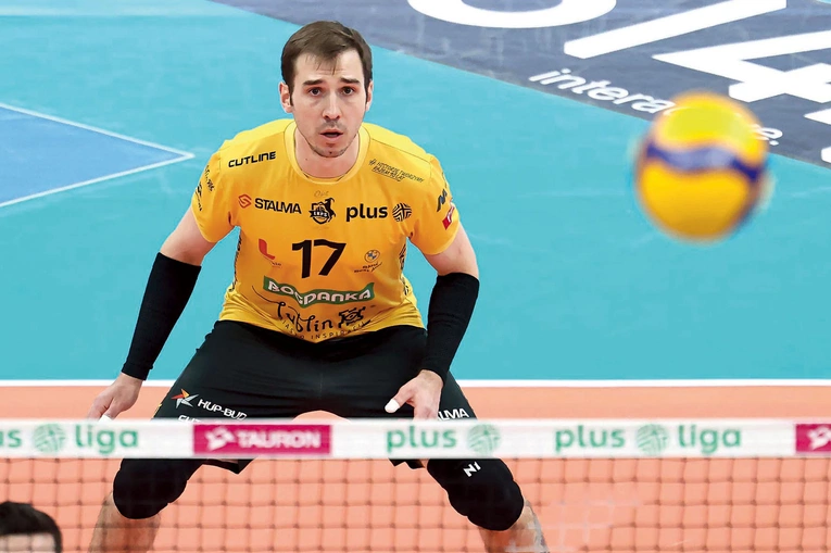 Thales Hoss Kraj: Brazylia Klub: BOGDANKA LUK Lublin Wiek: 36 Wzrost: 190 cm Zasięg z wyskoku do ataku: 315 cm